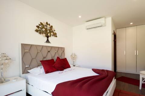 Moradia T3 de Luxo à Venda no Centro Histórico de Ponte de Lima - 750.000€