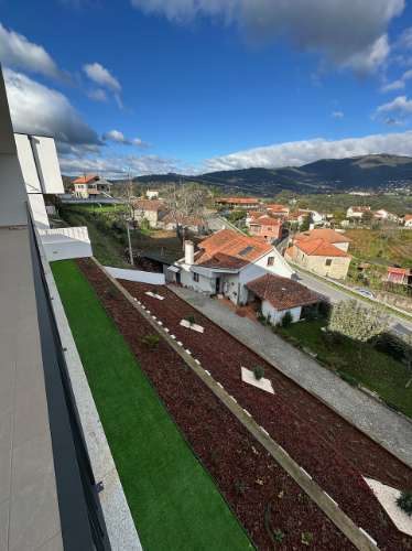 Moradia T3 Moderna na Ribeira em Ponte de Lima