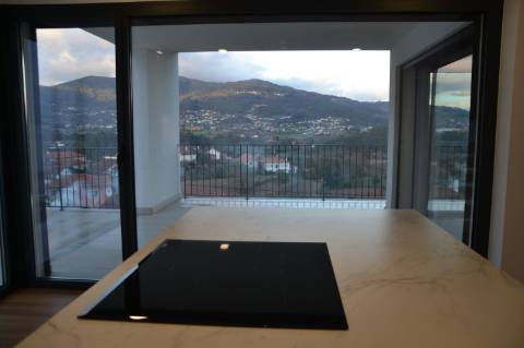 Moradia T3 Moderna na Ribeira em Ponte de Lima