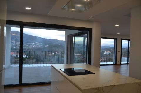 Moradia T3 Moderna na Ribeira em Ponte de Lima