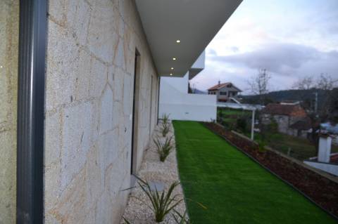 Moradia T3 Moderna na Ribeira em Ponte de Lima