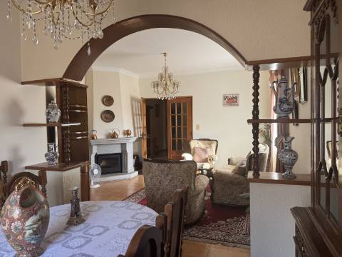 Apartamento T3 - O Seu Novo Lar Espera por Si