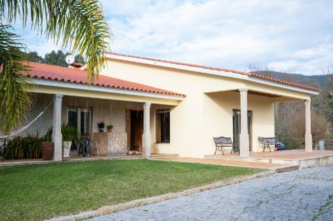 Magnífica Villa en Calheiros