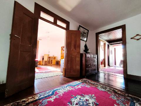 Moradia T5 em S.Jorge