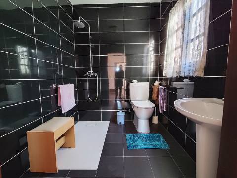 Moradia T5 em S.Jorge