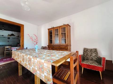 Moradia T5 em S.Jorge