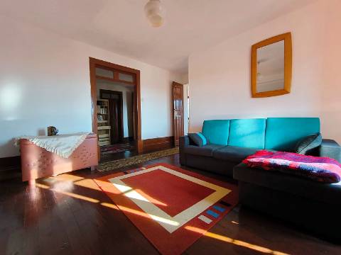 Moradia T5 em S.Jorge