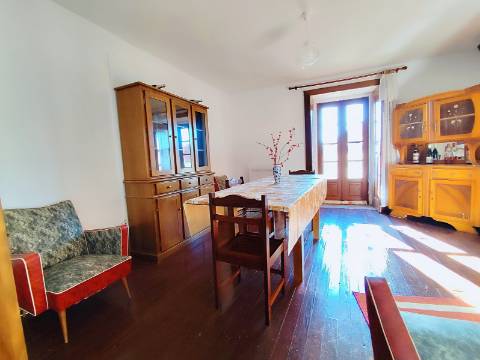 Moradia T5 em S.Jorge