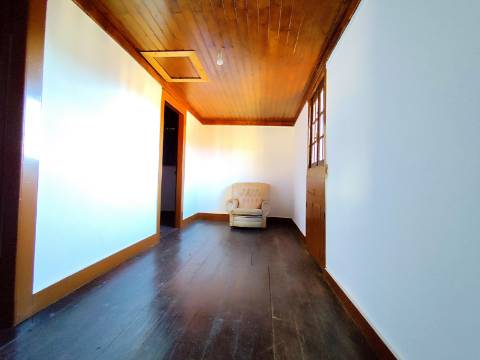 Moradia T5 em S.Jorge