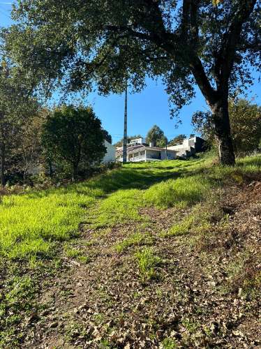 Terreno para duas moradias com 7.518m2, 2 artigos, Vila Verde