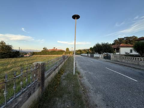 Moradia V3 'Chave na Mão' em Gemieira, Ponte de Lima