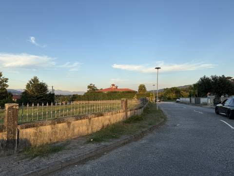 Moradia V3 'Chave na Mão' em Gemieira, Ponte de Lima