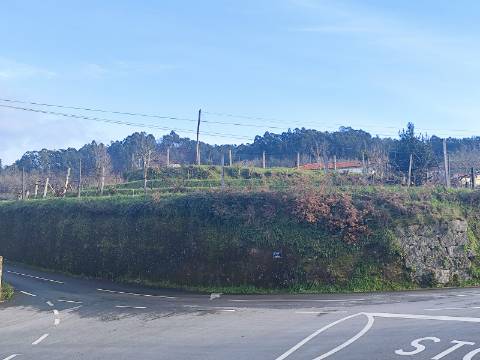 Terreno em Zona de Construção
