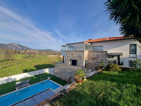 Moradia V5 com piscina, Ponte de Lima, 5 minutos do centro