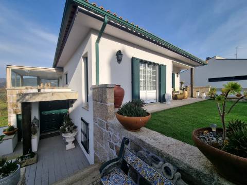 Moradia V5 com piscina, Ponte de Lima, 5 minutos do centro