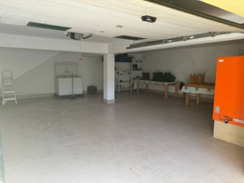 Moradia Geminada T3 perto das Lagoas de Bertiandos