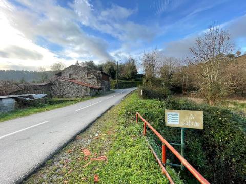Terreno Junto às Cascatas de Rio Cabrão, Arcos de Valdevez