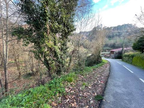 Terreno Junto às Cascatas de Rio Cabrão, Arcos de Valdevez