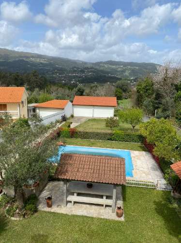 Moradia V6 com piscina em Ponte de Lima