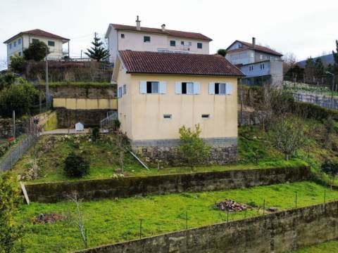 Moradia T3 em Ponte da Barca