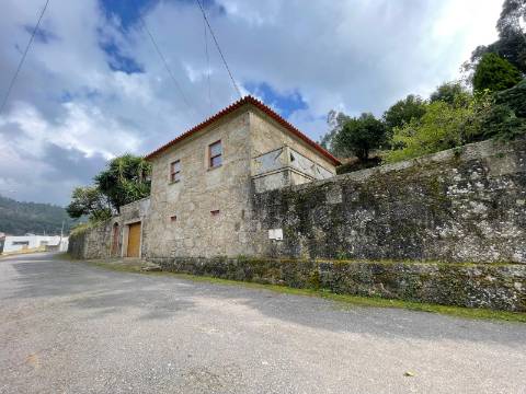 Moradia V3 em Pedra em Portela Susã, Viana do Castelo