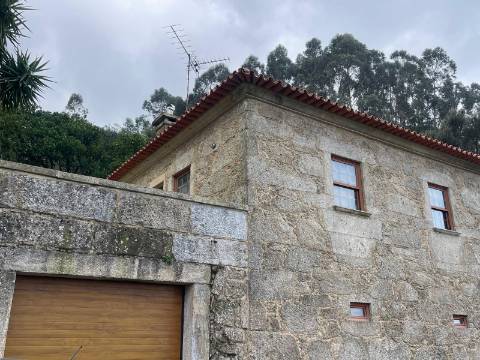 Moradia V3 em Pedra em Portela Susã, Viana do Castelo