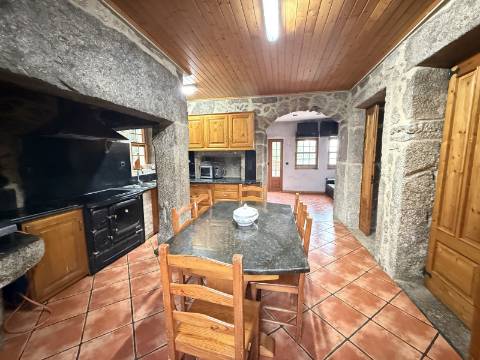 Moradia V2 em Pedra em Portela Susã, Viana do Castelo