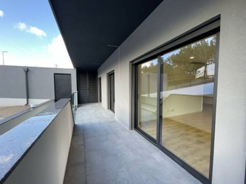 Apartamento T2 de Luxo Novo em Ponte de Lima