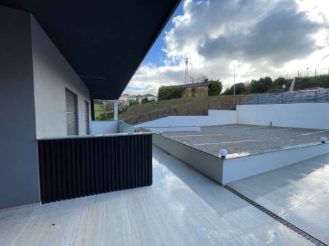 Apartamento T2 de Luxo Novo em Ponte de Lima