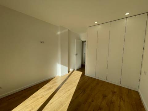 Apartamento T2 de Luxo Novo em Ponte de Lima