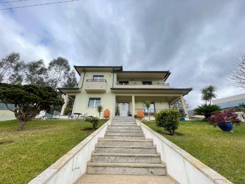 Moradia V4+2 em Rebordões (Santa Maria), Ponte de Lima