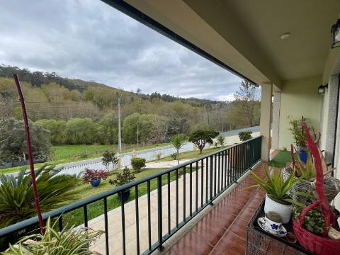 Moradia V4+2 em Rebordões (Santa Maria), Ponte de Lima