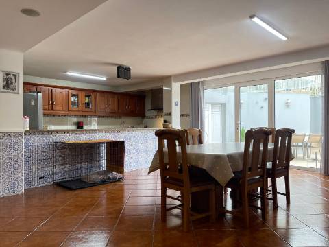 Moradia V4+2 em Rebordões (Santa Maria), Ponte de Lima