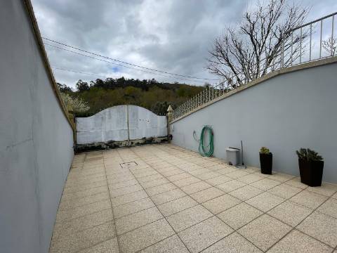 Moradia V4+2 em Rebordões (Santa Maria), Ponte de Lima