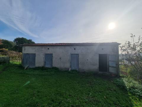 Quinta com 3 moradias, 5 minutos de Valença