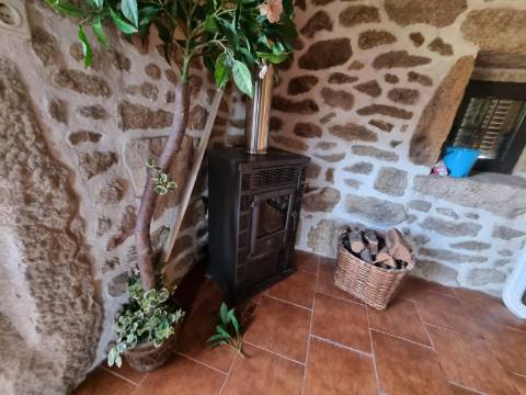 Quinta com 3 moradias, 5 minutos de Valença