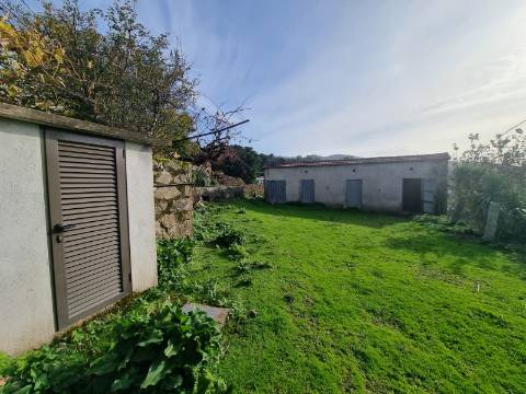 Quinta com 3 moradias, 5 minutos de Valença