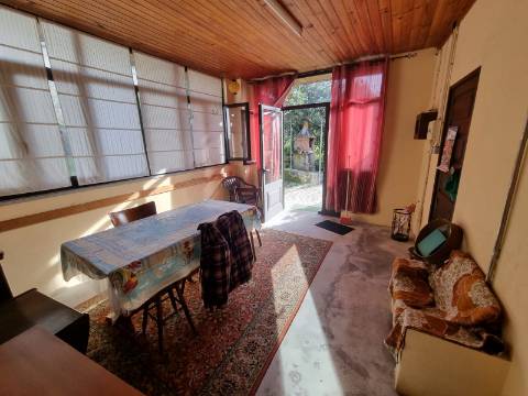 Quinta com 3 moradias, 5 minutos de Valença