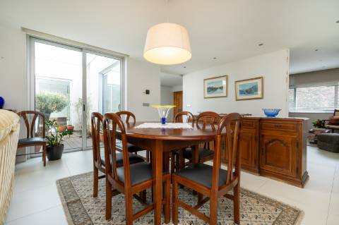 Moradia T4 em Gemieira, com piscina, jardim e vistas espectaculares