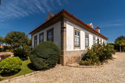 Quinta Histórica Século XIX com Negócio de Eventos Ativo e Rentável no Norte de Portugal