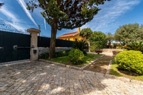 Quinta Histórica Século XIX com Negócio de Eventos Ativo e Rentável no Norte de Portugal