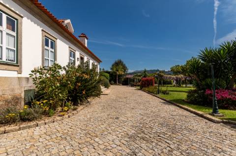 Quinta Histórica Século XIX com Negócio de Eventos Ativo e Rentável no Norte de Portugal