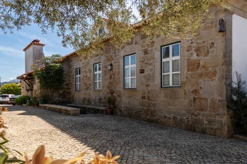 Quinta Histórica Século XIX com Negócio de Eventos Ativo e Rentável no Norte de Portugal
