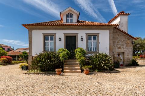 Quinta Histórica Século XIX com Negócio de Eventos Ativo e Rentável no Norte de Portugal