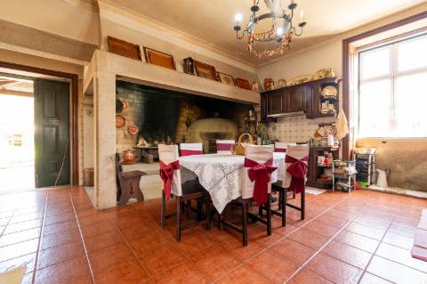 Quinta Histórica Século XIX com Negócio de Eventos Ativo e Rentável no Norte de Portugal