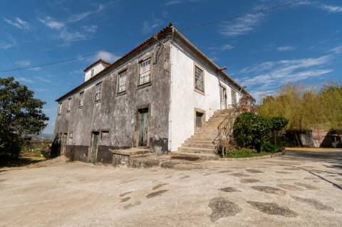 Quinta em Deocriste com 12 ha de terreno
