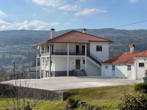 Moradia V5 em Miranda, Arcos de Valdevez