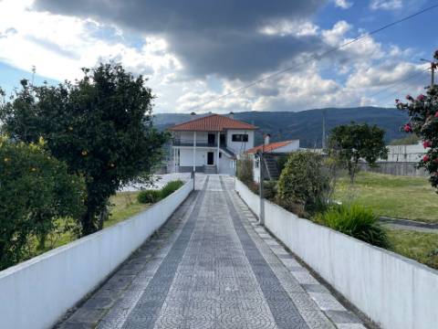 Moradia V5 em Miranda, Arcos de Valdevez