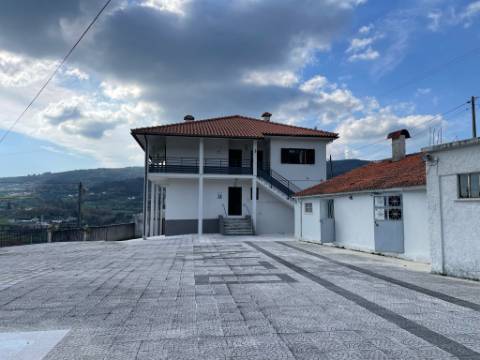 Moradia V5 em Miranda, Arcos de Valdevez