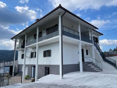 Moradia V5 em Miranda, Arcos de Valdevez